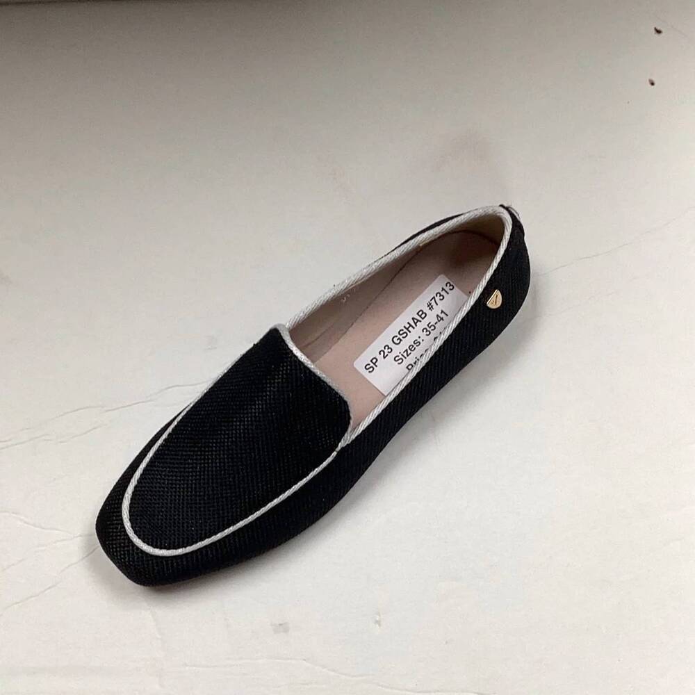 NEW VENETTINI girl's abby plain trimmed loafer in black linen / white trim